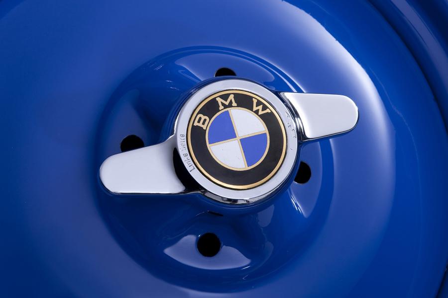 Логотип BMW 328 Roadster 1936 года  (фото 27 из 59)